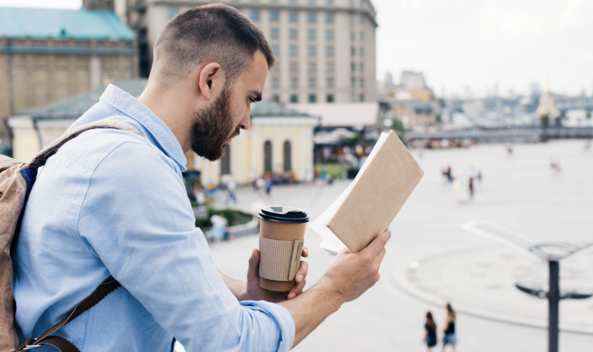 Diccionario no oficial para viajeros desesperados.