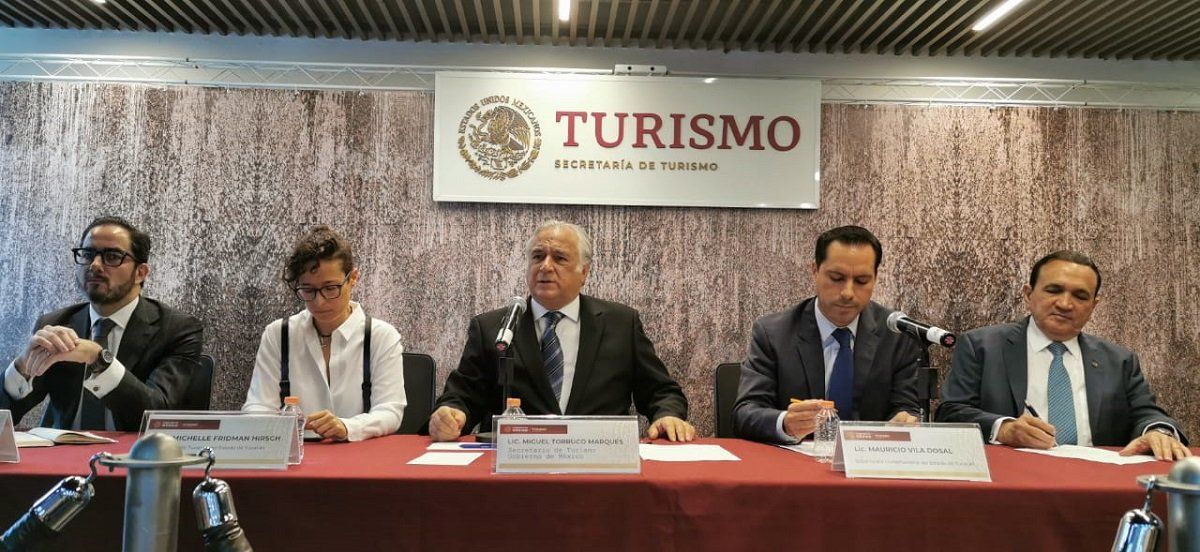 Braulio Arsuaga Losada, a la izquierda, el día que se anunció la postergación del TT2020.