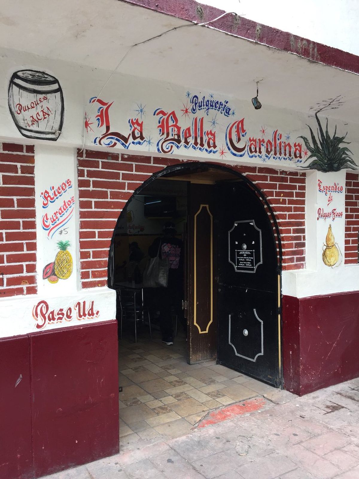 La pulquería La Bella Carolina es un portal a la rica historia y cultura de México.&nbsp;