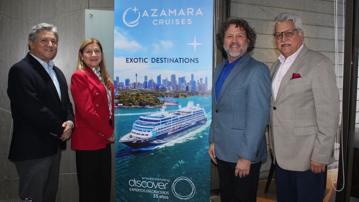 Mauricio Materon, gerente general de Discover America Marketing; Carlos Herrero, director de Ventas para América Latina y el Caribe de Azamara Cruises; y Orlando Materon, director de Ventas de Discover America Marketing.