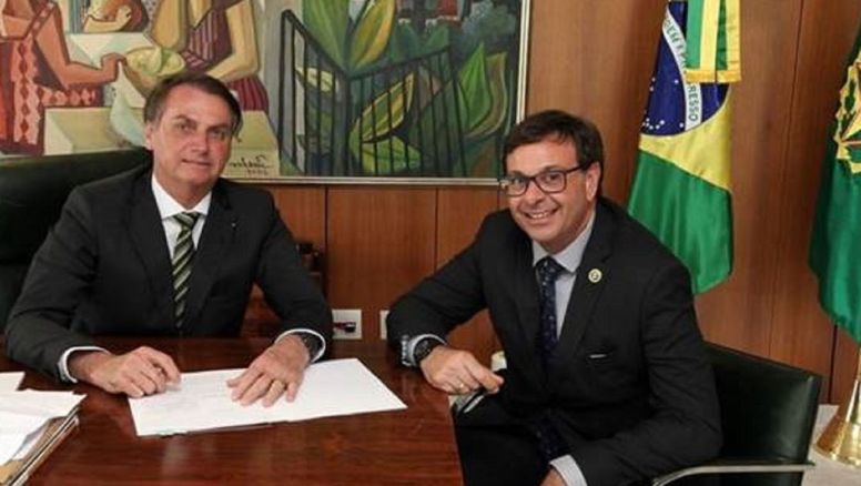 Es una vergüenza que Argentina les imponga un impuesto a sus ciudadanos por viajar, sostuvo Gilson Machado, ministro de Turismo de Brasil