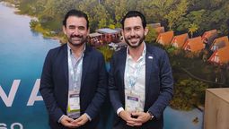 Andrés Martínez, director general del Consejo de Promoción Turística de Quintana Roo; y Bernardo Cueto Riestra, secretario de Turismo de Quintana Roo.