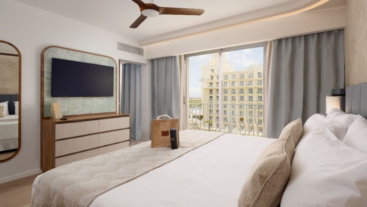 Renovada habitaci&oacute;n del Riu Palace Aruba.
