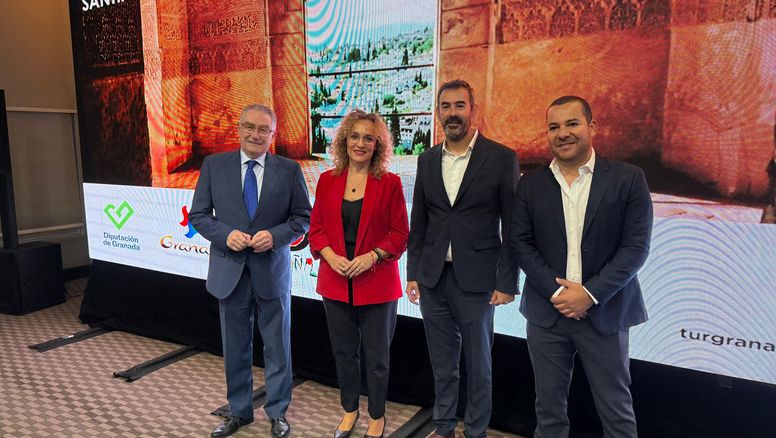 Manuel Muñoz, turismo de Granada; Marta Nievas, Diputación de Granada; Felipe Formariz, Turespaña; Roberto Daura, Iberia.