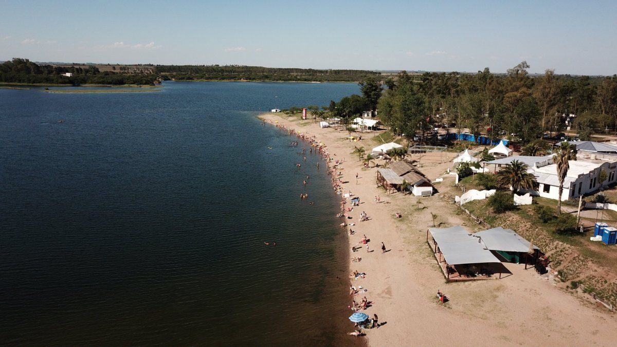 Córdoba: la playa de Almafuerte es el punto de encuentro perfecto para el verano.