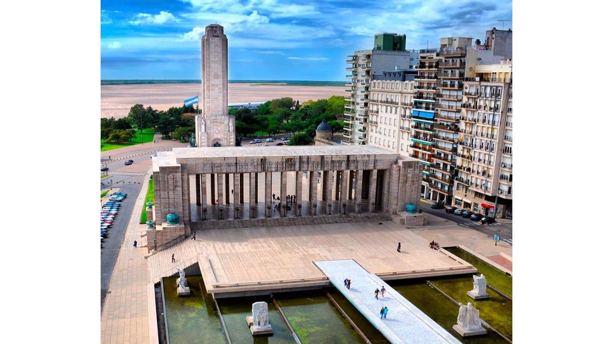 Escapadas desde Buenos Aires: Rosario pelea el primer puesto entre los clásicos.