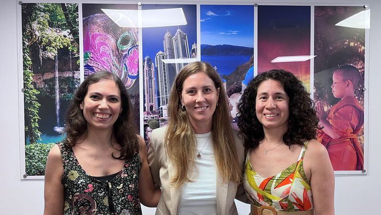 TicketYa y Chasma Tours: Danisa Agüero, especialista de producto de Europa; Jesica Ivani, gerenta Venta Mayorista; Cintia Acosta, especialista de producto de Sudamérica y Caribe.