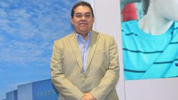 Víctor Manjarrés, representante para América Latina del Kennedy Space Center.