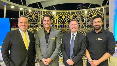 Robert Castro, vicepresidente de Marketing de Scenic en Estados Unidos; junto a Ken Muskat, director de Scenic Luxury Cruises y Emerald Cruises para Estados Unidos; Glen Moroney, co-fundador y presidente de Scenic Group; y Flavio Policarpo, director de Ventas regionales de Scenic para Latinoamérica.