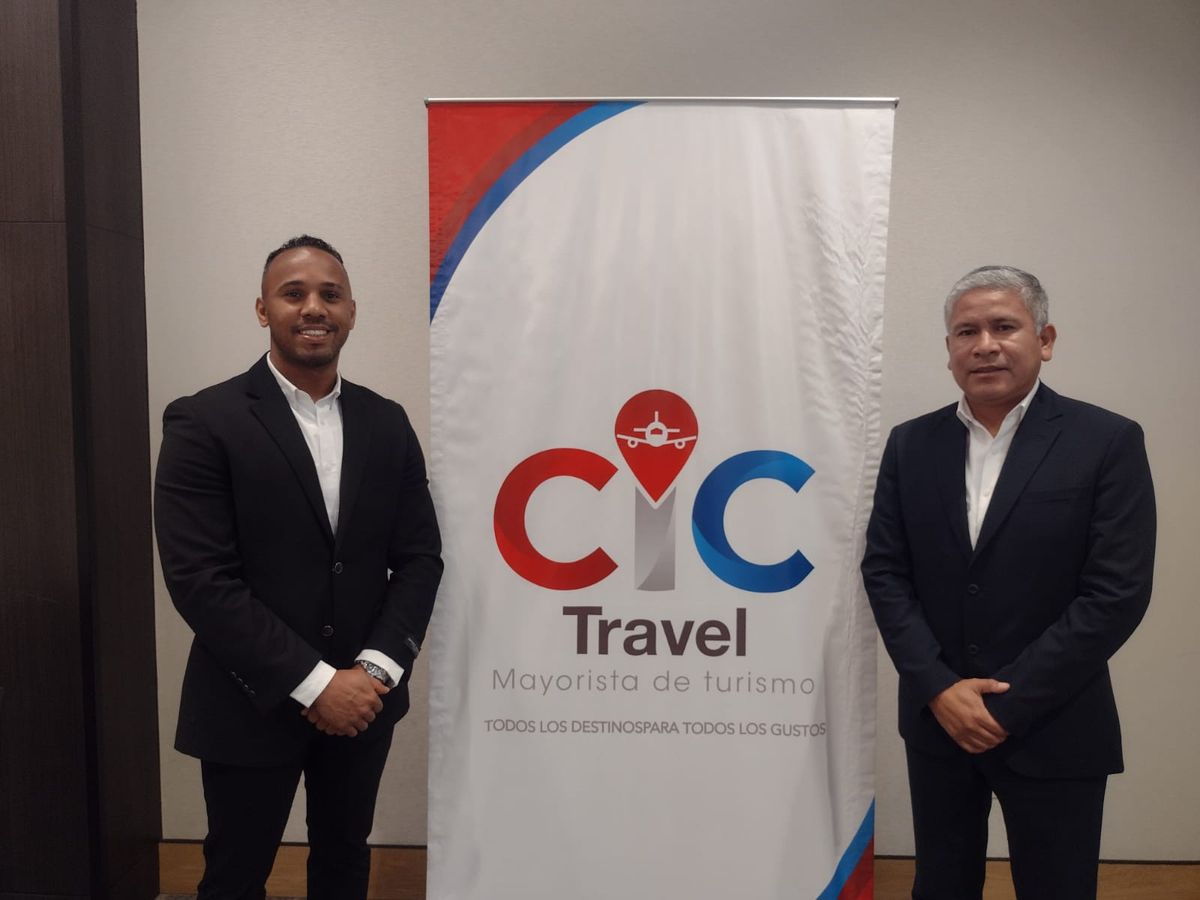Jean Dorville y Paolo Chávez, director comercial de CIC Perú. - Ladevi Medios y Soluciones Jean Dorville y Paolo Chávez, director comercial de CIC Perú.