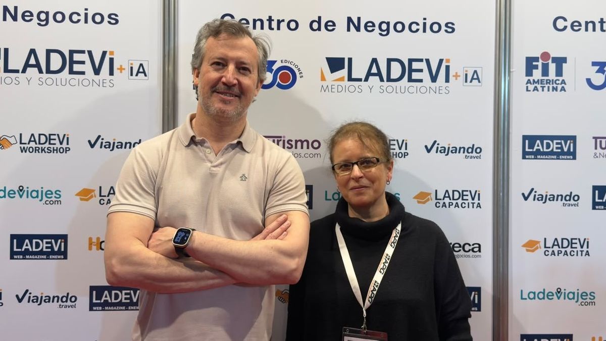 Nicolás Heslop y Cyntia Cormick, de APG Airlines.