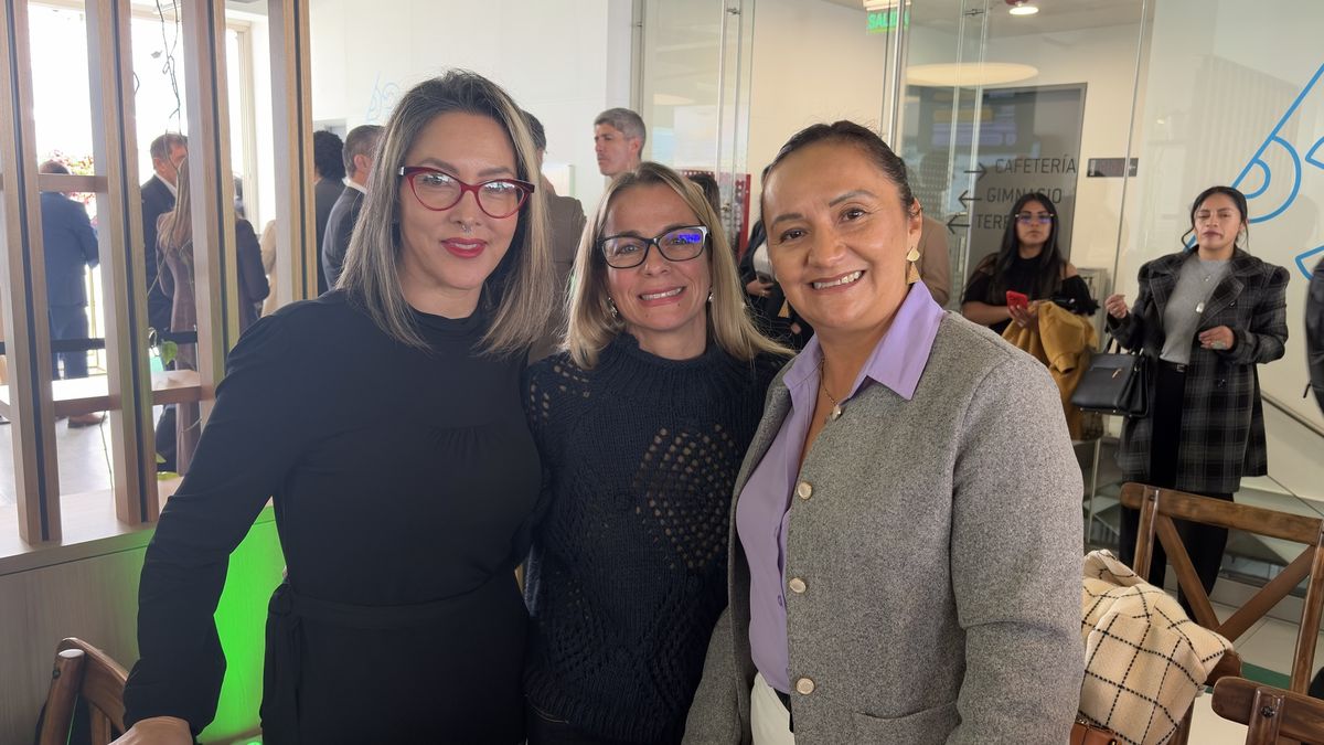 Presentación oficial de alianza entre Intermundial y Equisuiza, en Quito.