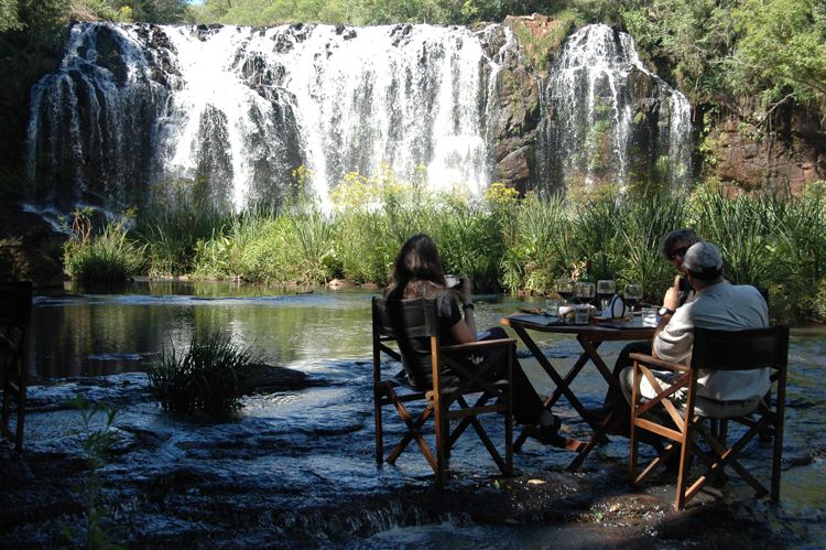 Experiencia gastronómica en uno de los parajes del itinerario.