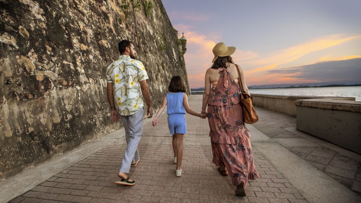 Puerto Rico: en la ciudad o isla adentro existen diversos destinos y atractivos populares en una visita al país.