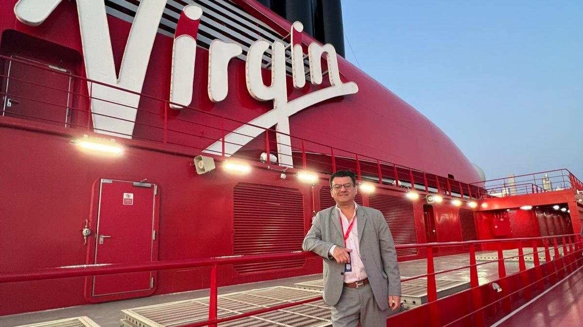 Alberto Muñoz, líder de Expansión de Virgin Voyages para México y LATAM.