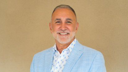 John Tanzella: “IGLTA impulsa políticas másequitativas para que los viajeros trans y de género diverso puedan disfrutar decualquier destino”.&nbsp;