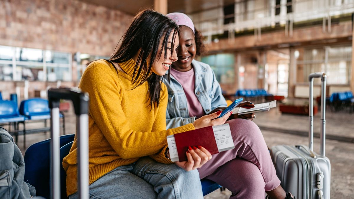 Con el creciente uso de herramientas digitales durante los viajes, la ciberseguridad se ha convertido en una de las principales preocupaciones de los viajeros.