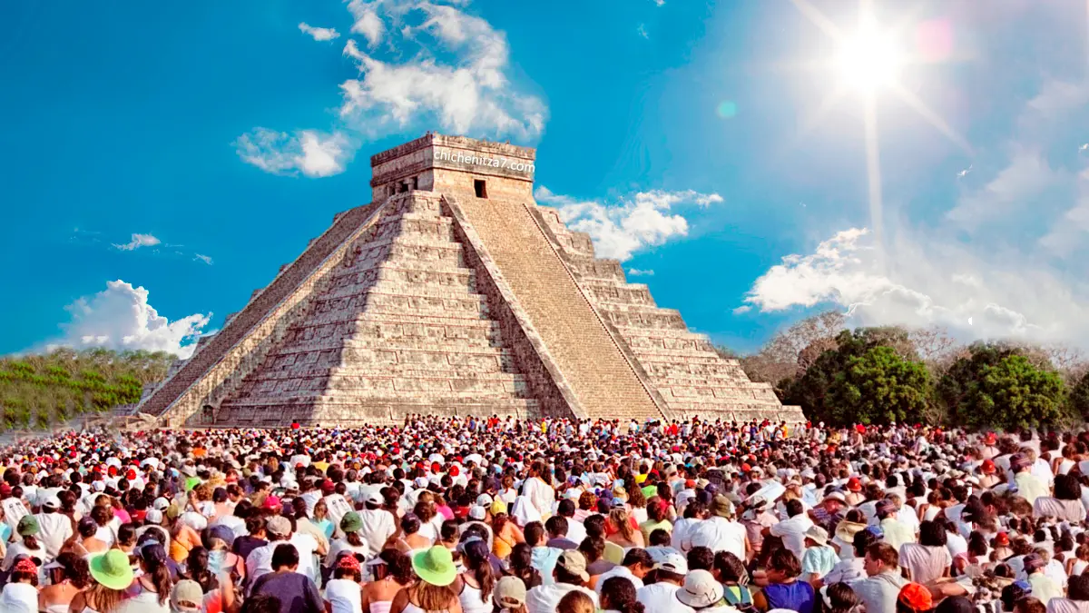 Vive el equinoccio de primavera en Chichen Itzá