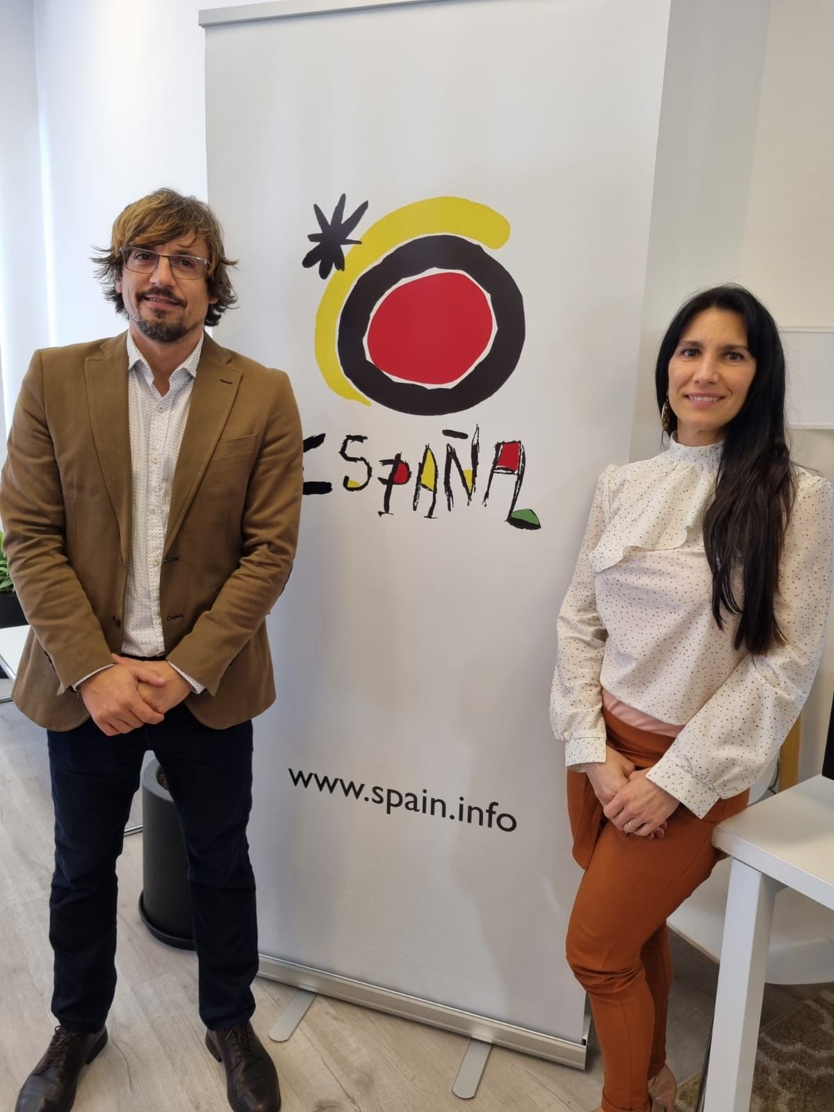 Funcionarios españoles presentaron el nuevo programa de especialistas en Buenos Aires.