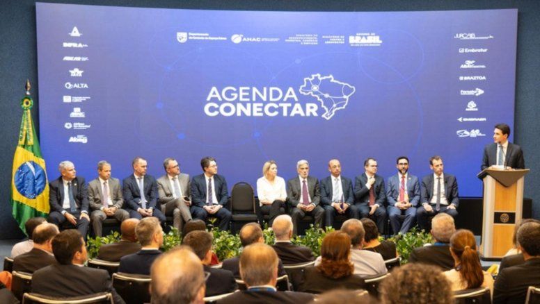 Imagen del lanzamiento de la Agenda Conectar, en el Palacio Planalto de Brasil.