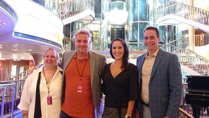 Norwegian Cruise Line: Mariana Benseñor, gerenta de Ventas y Marketing en Vanguard Marketing; Mariano Stabielli, socio-director de Vanguard Marketing; Larissa Valero gerente de desarrollo de negocios; y Frank Medina, vicepresidente y director general de NCL en América Latina y el Caribe.