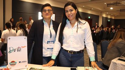 Equipo de Do It Viajes y Turismo en el marco de Ladevi Workshop Bogotá.