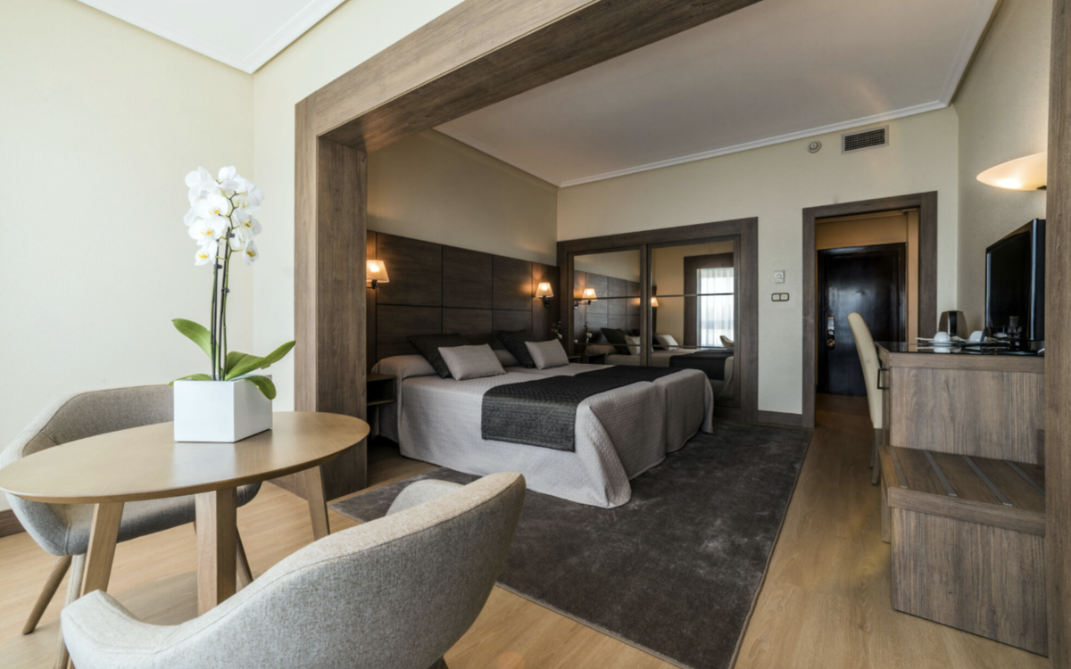 Habitación del nuevo Hotel Louxo, propiedad del Grupo Hotusa.