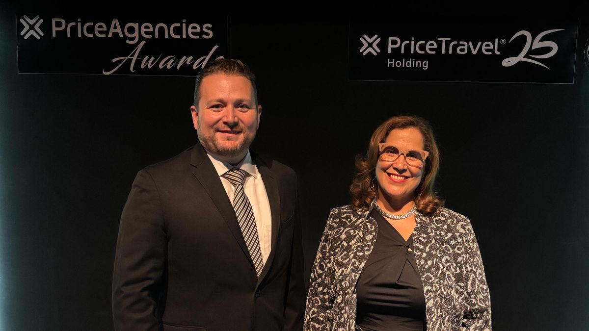 Juan Socas y Zoraida Cedeño en los PriceAgencies Awards.