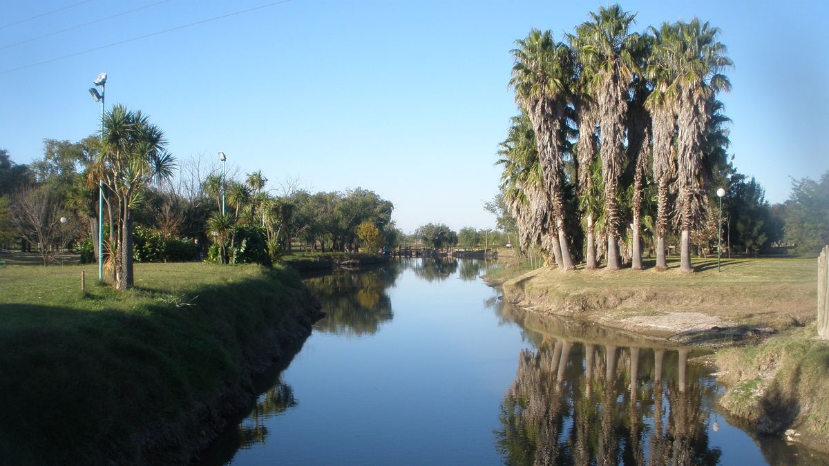 El c&aacute;mping de Carmen de Areco ofrece alternativas de alojamiento contacto con la naturaleza y actividades para familias.