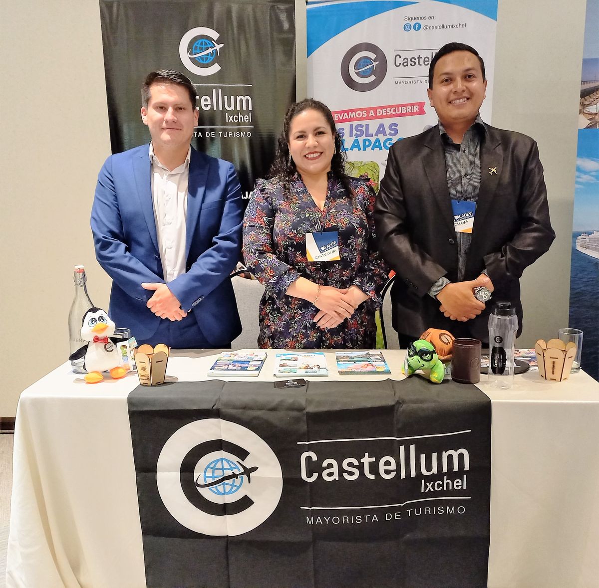 Parte del equipo Castellum Ixchel, incluidos Eliana Vivanco, accionista de la empresa y; Adrián Díaz, gerente comercial. 