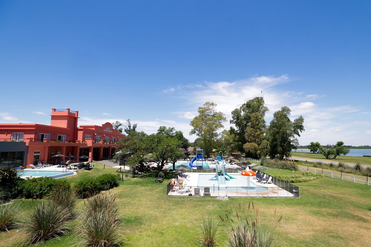 Howard Johnson Chascomús, un oasis cerca de la gran ciudad.