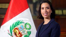 Claudia Cornejo entregó el informe de gestión de Mincetur.