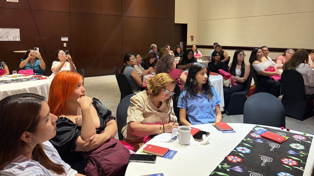 Capacitación de PromPerú en Ladevi Workshop Guayaquil.