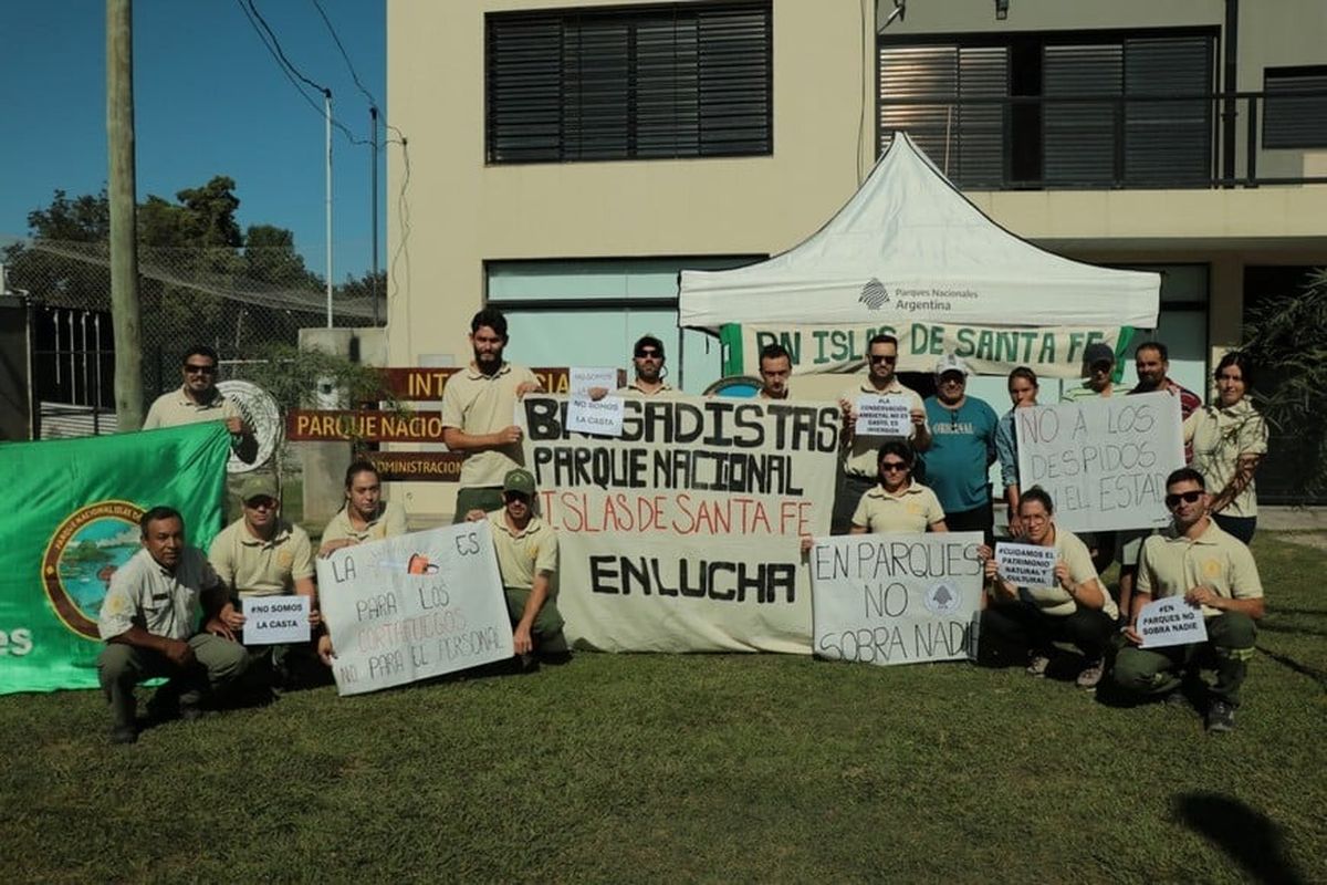 Trabajadores de Parques Nacionales aseguran que la política de Javier Milei genera incertidumbre. Los reclamos y las marchas podrían generar inconvenientes durante la Semana Santa.