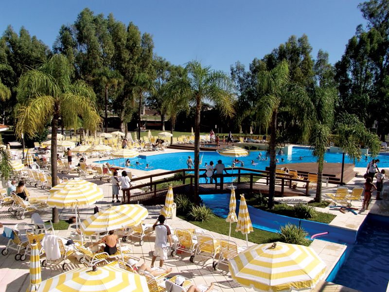 Las Termas de Río Hondo son elegidas todos los años por turistas que coinciden en encontrarse con la tranquilidad.