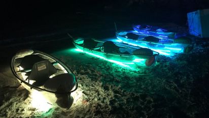 El recorrido nocturno de Liquid Glow es una experiencia ideal para quienes buscan una travesía fuera de lo común en Anguilla.