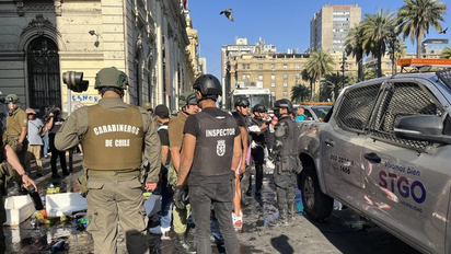 (Foto referencial). La presidenta ejecutiva de la Federación de Empresas de Turismo de Chile opinó que la inseguridad en el centro de Santiago es un problema que se arrastra hace mucho tiempo.
