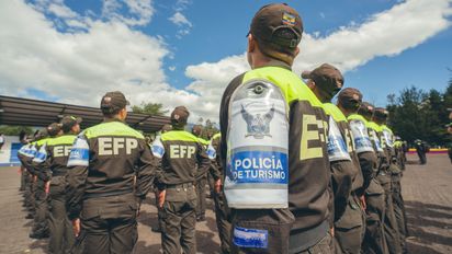 Al rededor de 101 aspirantes a policías completan su formación en turismo en Ecuador&nbsp;