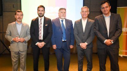 Los ejecutivos y funcionarios en la presentación paulistana. Aerolíneas Argentinas suma nuevas rutas desde San Pablo: El Calafate y Córdoba.&nbsp;