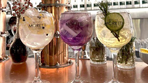 Coctelería en Argentina: Destileria Moretti es la marca argentina premiada en los prestigiosos Icons of Gin.
