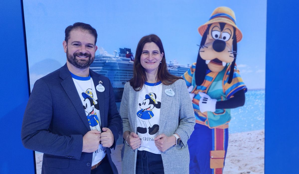 Alejandro Flores y Julieta de Grazia, director de Ventas para América Latina y gerente de Ventas para Argentina, Chile y Perú, respectivamente, de Disney Destinations.