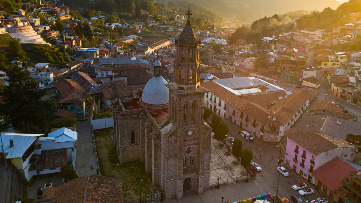 Sorpréndete con la belleza de los Pueblos Mágicos de Michoacán.