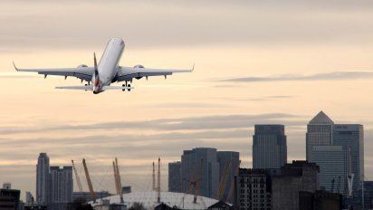 ALTA. El tráfico aéreo regional sigue en picada