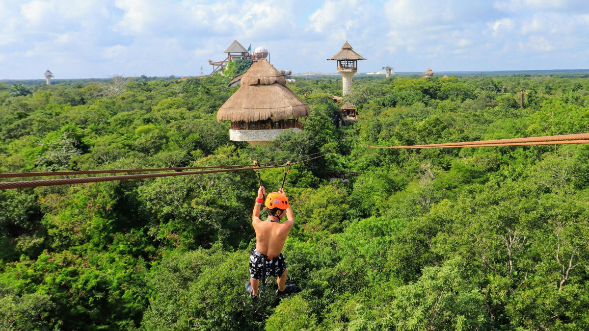 Estas impresionantes tirolesas en parques de México sacarán tu lado más extremo.