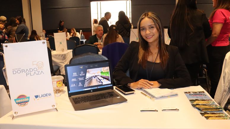 Katherine&nbsp;Ballestos, ejecutiva comercial de Hoteles Dorado Plaza.