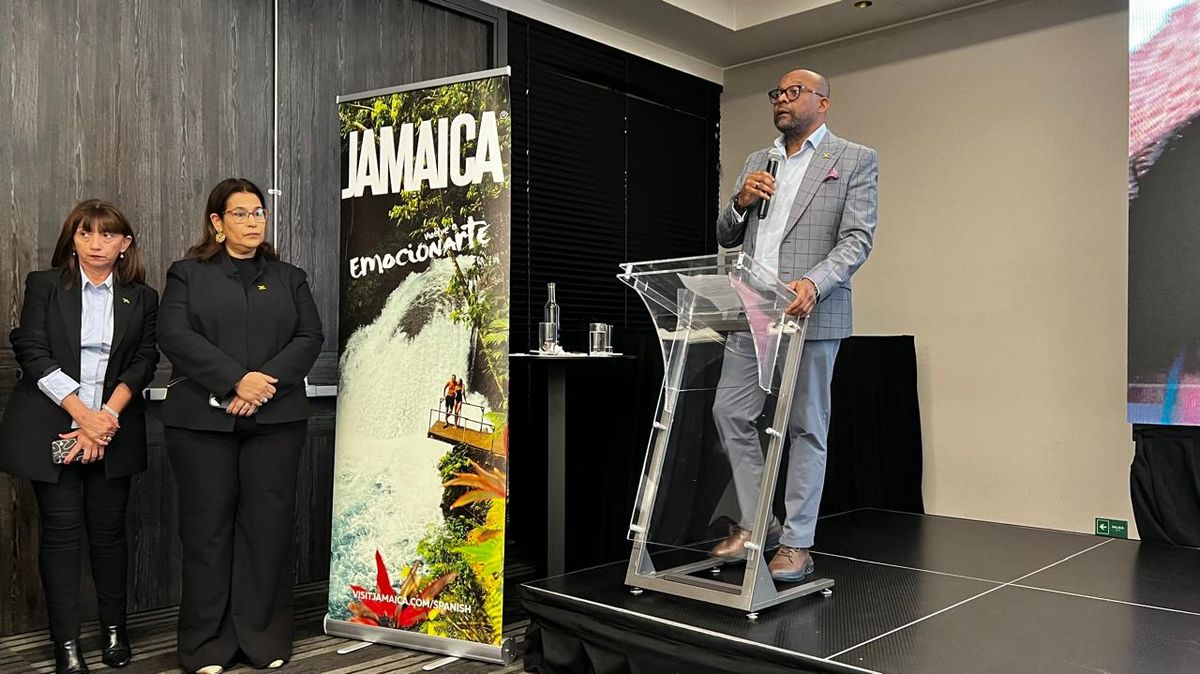 Donovan White, director de turismo de Jamaica.