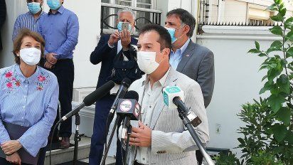 El ministro Palacios dijo que es muy pronto otorgar nuevas libertades con el Pase de Movilidad.&nbsp;