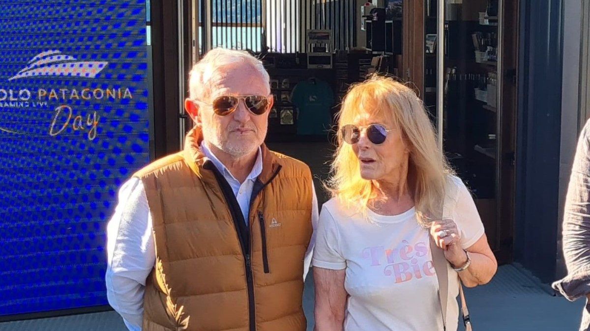 Leonardo Fernández Campbell, presidente de Solo Patagonia, y su madre Silvana Brigando, en la inauguración de las pasarelas y mirador del glaciar Spegazzini, en El Calafate.