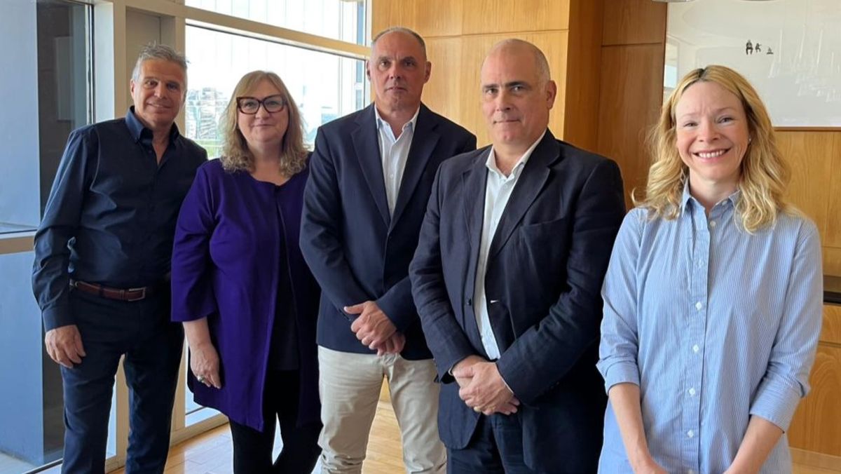Buenos Aires Convention & Visitors Bureau: Claudio Anfuso, revisor de cuentas; Laura Veronesi, secretaria; Carlos Solanet, presidente; Mariano Castex, vicepresidente; y Alina González, directora ejecutiva.