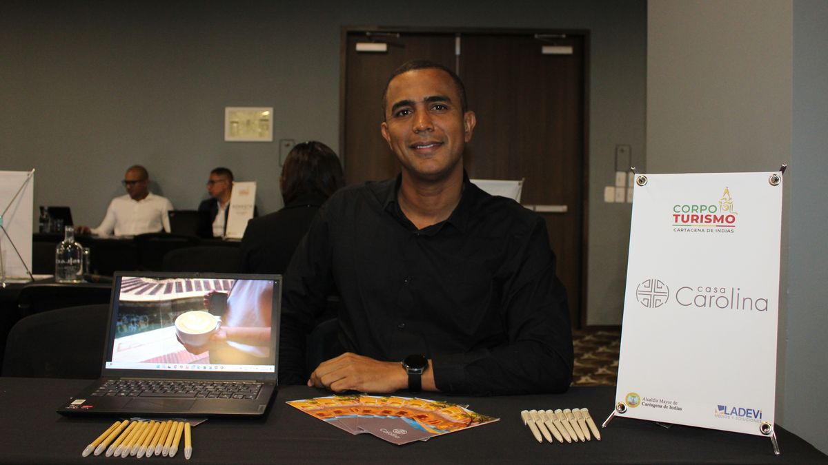 Bernardo Chiquillo García, director comercial de Casa Carolina durante la caravana de Cartagena en Bogotá.